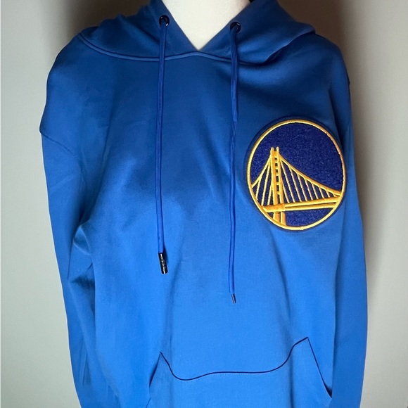 NBA Other - NBA Golden State Warriors sweatshirt - Size: L - Brand new with tags